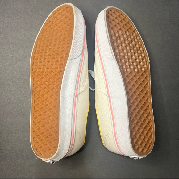 VANS - Picture 5 of 5